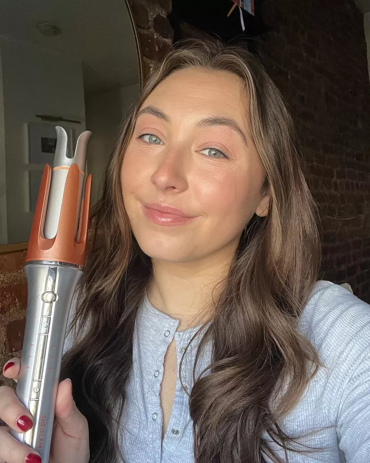 Niki, 35